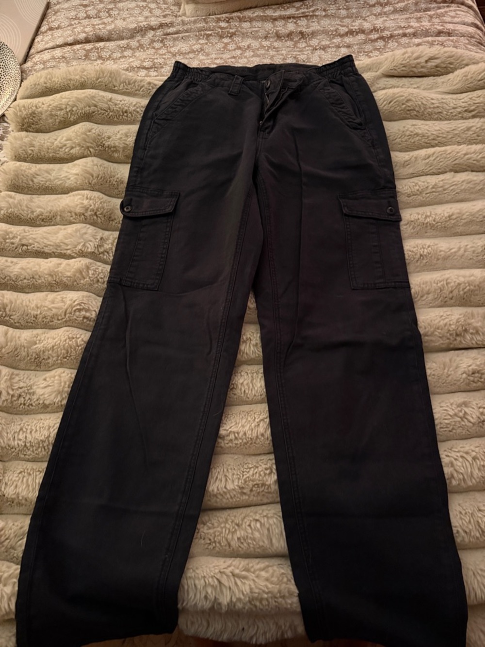 American Eagle Women’s Black Cargo Pants
